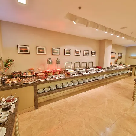 Ramada By Wyndham Taksim 4* איסטמבול