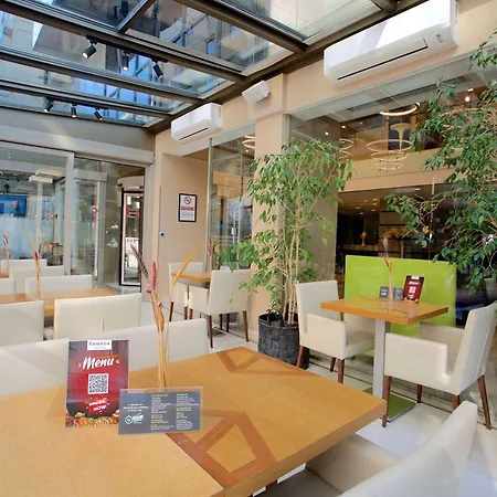 Отель Ramada By Wyndham Taksim Стамбул