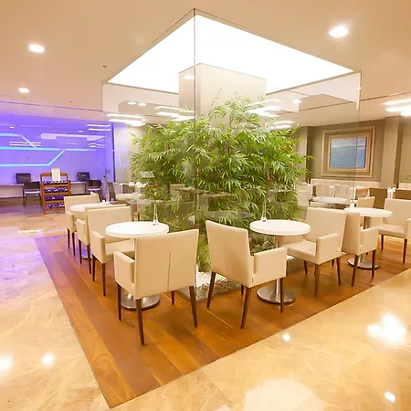 Ramada By Wyndham Taksim Отель Стамбул