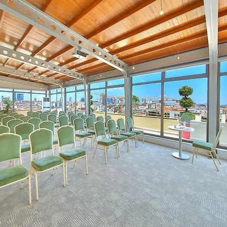 Отель Ramada By Wyndham Taksim 4*