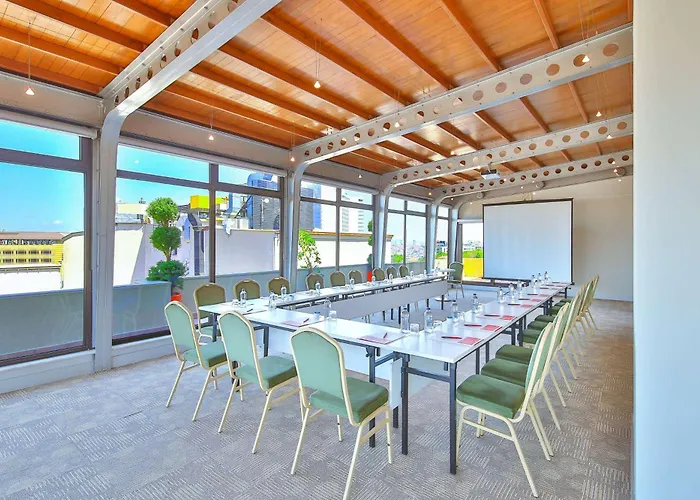 Отель Ramada By Wyndham Taksim