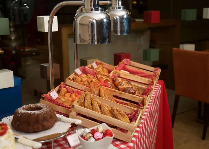 Ramada By Wyndham Taksim 4* Стамбул