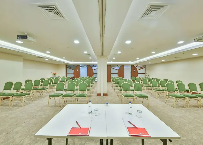 Ramada By Wyndham Taksim 4* Стамбул