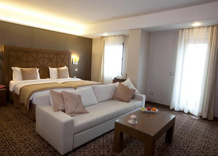 Ramada By Wyndham Taksim 4* Стамбул
