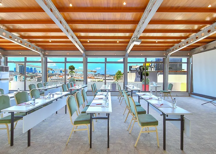 Ramada By Wyndham Taksim 4* Стамбул