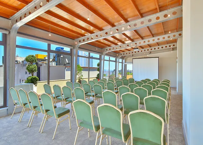 Ramada By Wyndham Taksim 4* Стамбул