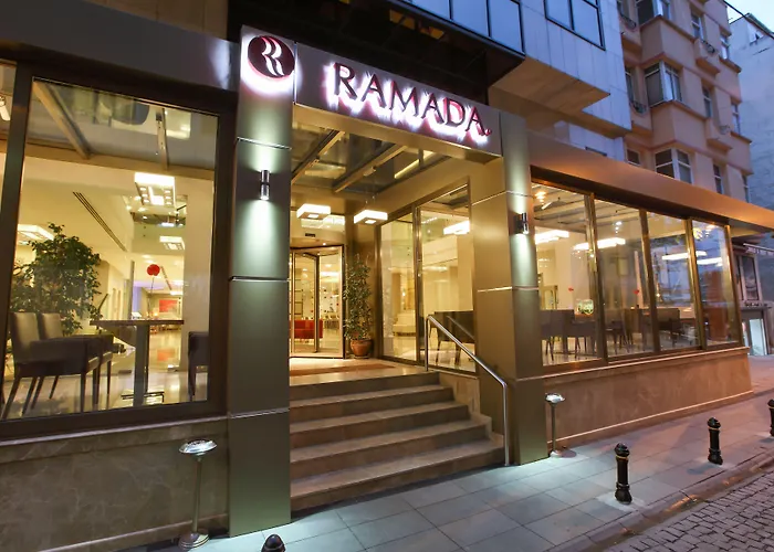 Ramada By Wyndham Taksim Отель Стамбул
