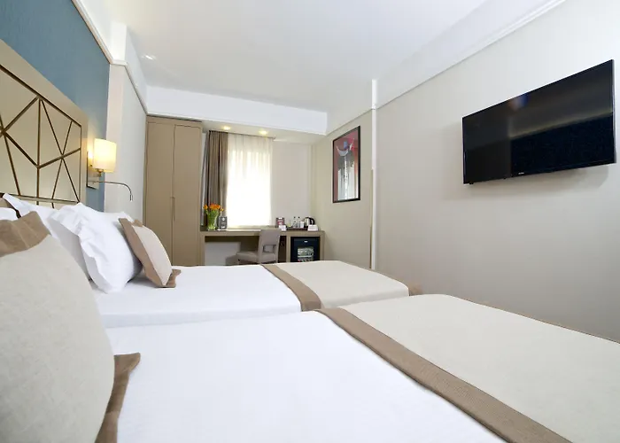 Ramada By Wyndham Taksim 4* Стамбул