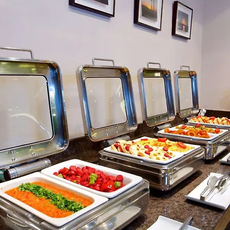 Ramada By Wyndham Taksim 4*