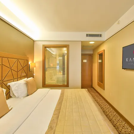 Ramada By Wyndham Taksim Istanboel