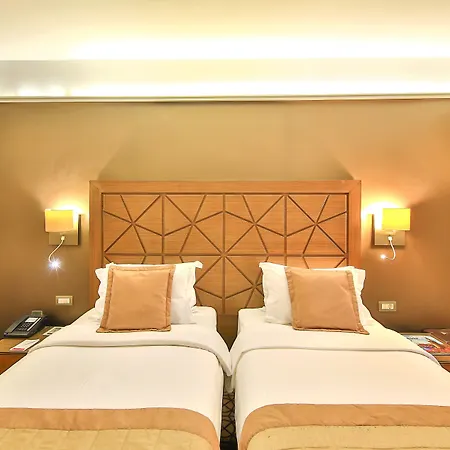 Ramada By Wyndham Taksim 4* Istanboel