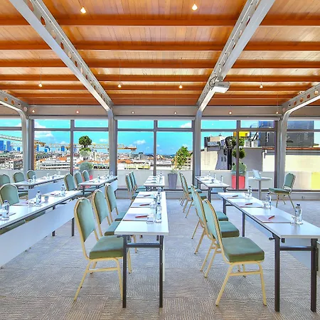 Ramada By Wyndham Taksim 4* Istanboel