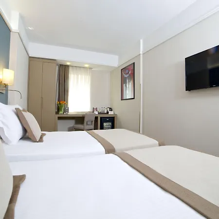 Ramada By Wyndham Taksim 4* Isztambul