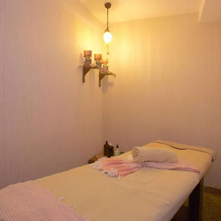 מלון Ramada By Wyndham Taksim