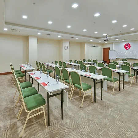 Ramada By Wyndham Taksim 4*