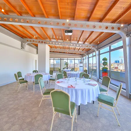 Ramada By Wyndham Taksim איסטמבול