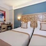 فندق Ramada By Wyndham Taksim 4*