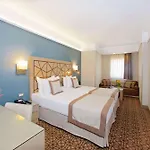 فندق Ramada By Wyndham Taksim اسطنبول