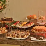 Ramada By Wyndham Taksim فندق 4*