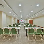 Ramada By Wyndham Taksim 4*