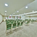 فندق Ramada By Wyndham Taksim 4*