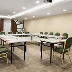 Ramada By Wyndham Taksim اسطنبول